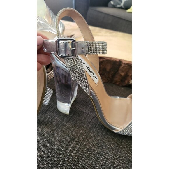 Steve Madden Yuma Rhinestone Crystal Ankle Strap High Heel Size 6.5 - Picture 9 of 10